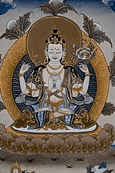 same drawing with indistinguishable reds and greens